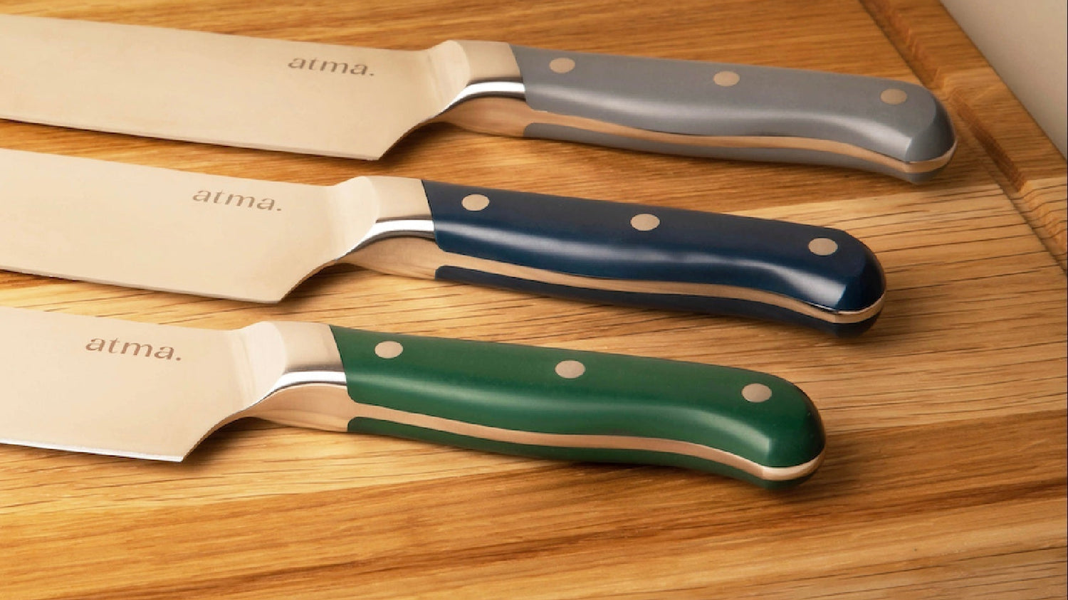 Quel est le couteau le plus polyvalent dans votre cuisine ? - Atma Kitchenware