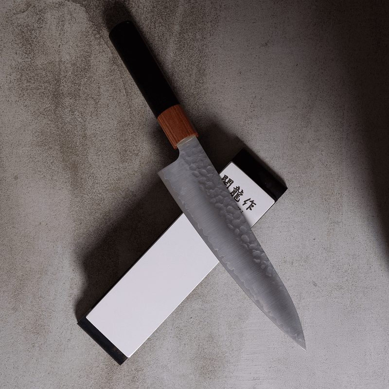 Le-Gyuto-Couteau-Pierre-Atma-4