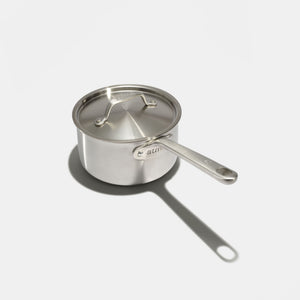 1 casserole de 16cm avec couvercle 