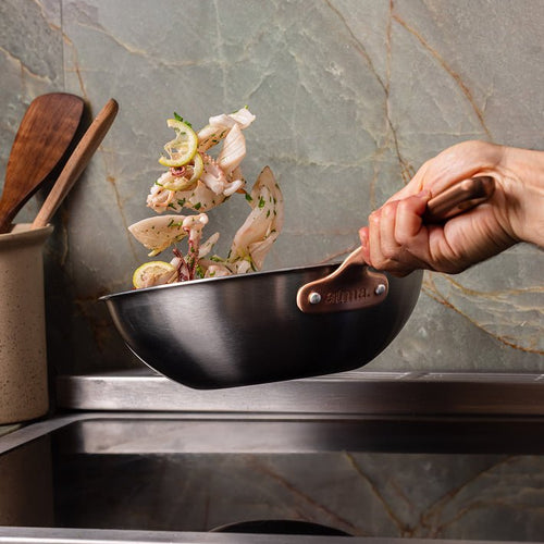 The Wok en inox, manche bronze - 24 cm - Atma Kitchenware